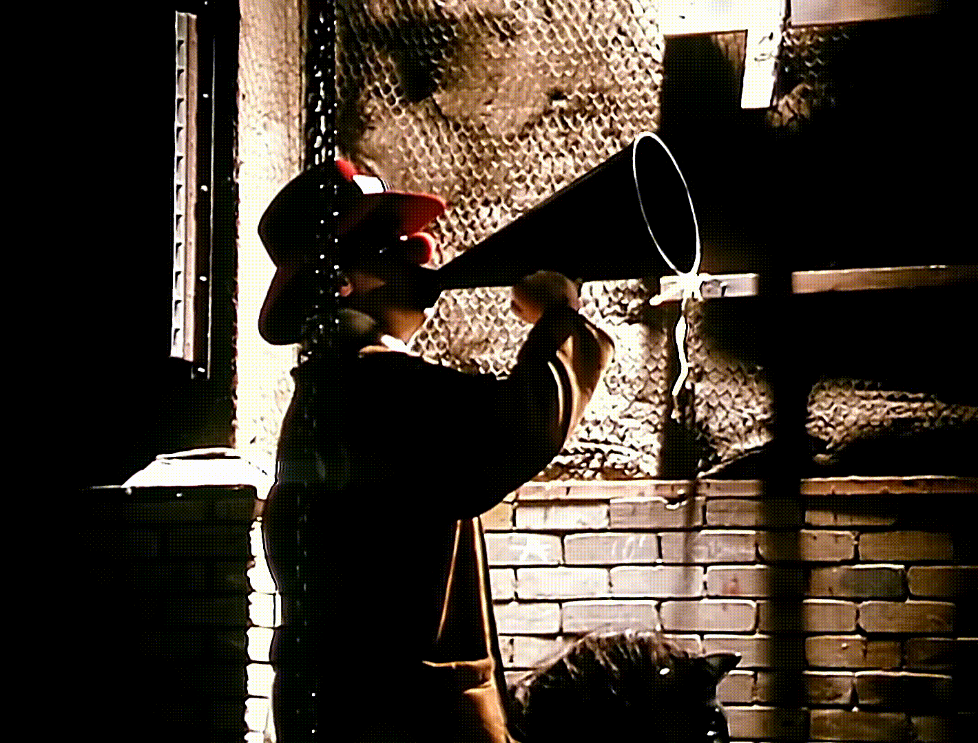 The Cure - Friday I'm In Love (Video)