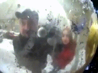 Виктор Пузо и елочная игрушка